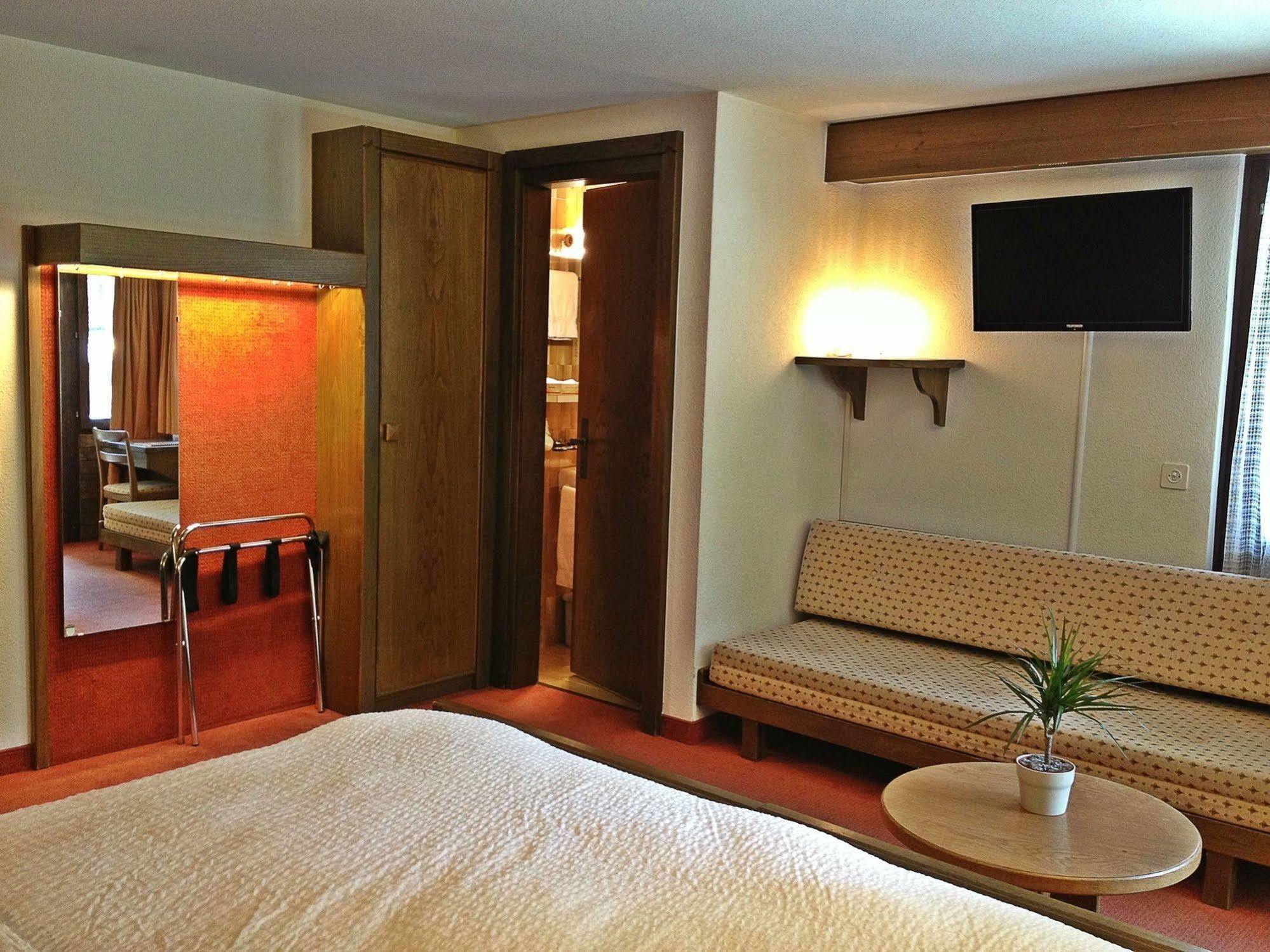 Hotel La Collina Saas-Fee Luaran gambar