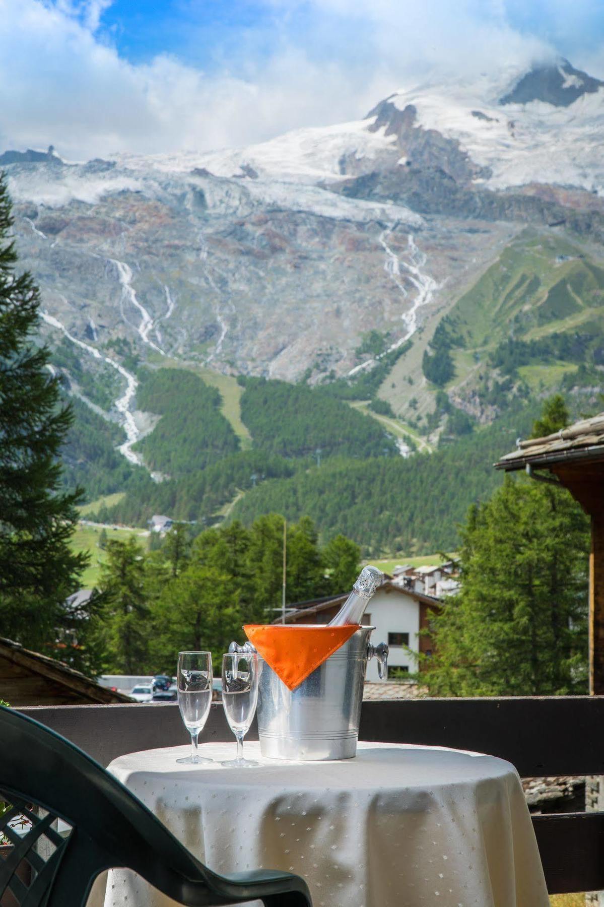 Hotel La Collina Saas-Fee Luaran gambar